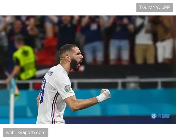 本泽马高位逼抢驱动进攻：角色转型如何提升助攻效率