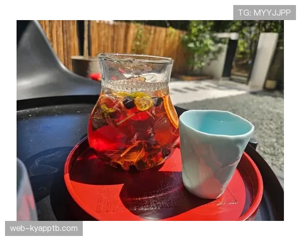 蔡赟当年打比赛赚的钱，现在天天在家煮咖啡晒太阳？